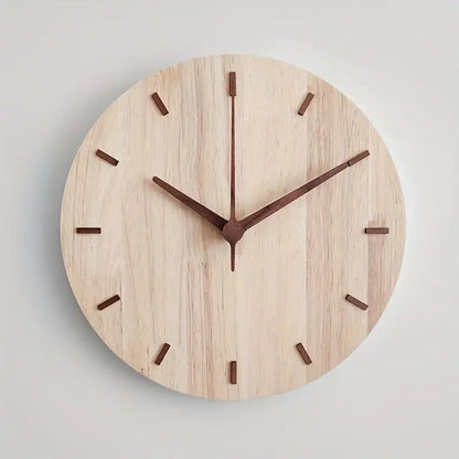Nordische Wanduhr aus Walnussholz - Nordisches Design