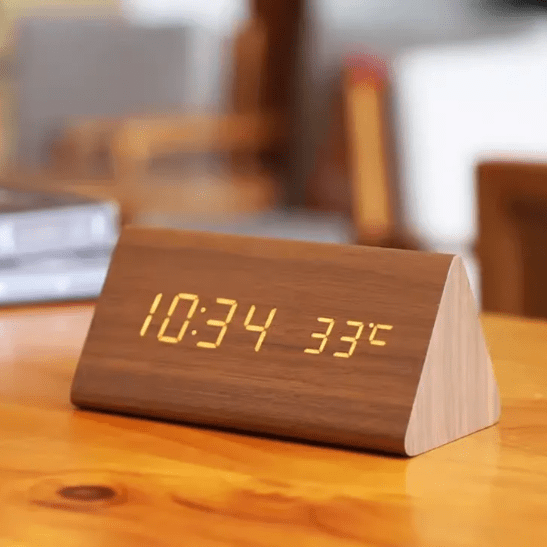 Clapwooda – LED-Holz-Digitaluhr mit Weckfunktion und Geräuschaktivierung