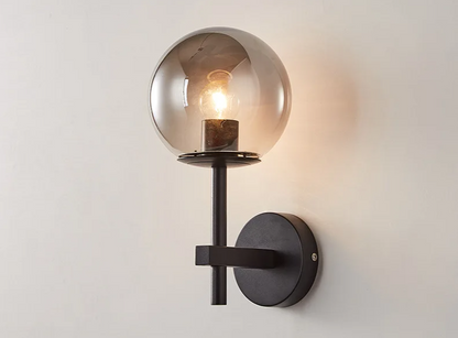 LumiNord – LED-Wandleuchte im nordischen Modern-Stil mit Glaskugel