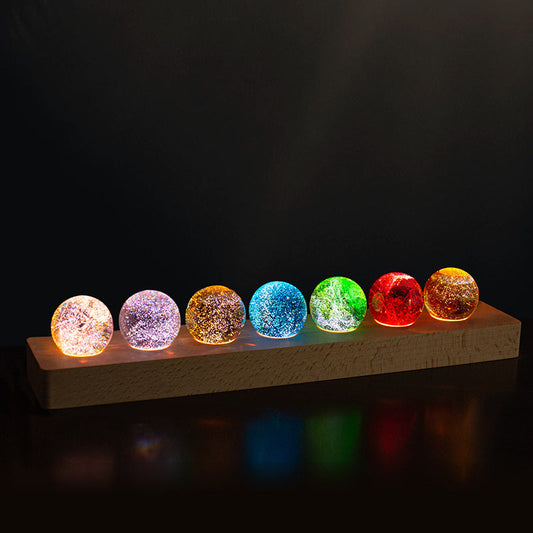 Kristalllampe mit kosmischen Lichteffekten