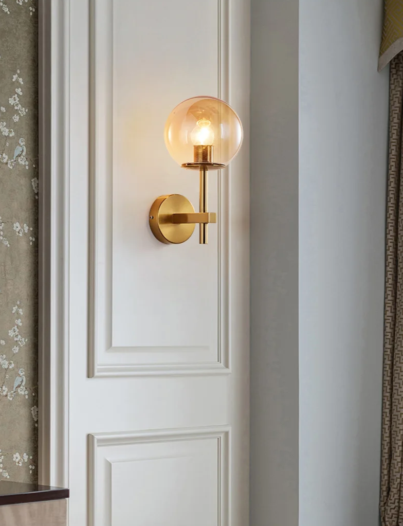 LumiNord – LED-Wandleuchte im nordischen Modern-Stil mit Glaskugel