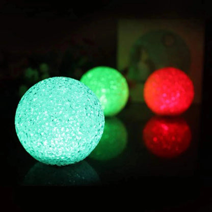 Crystalglow – LED-Kristallkugellampe in Ballform mit Farbwechsel