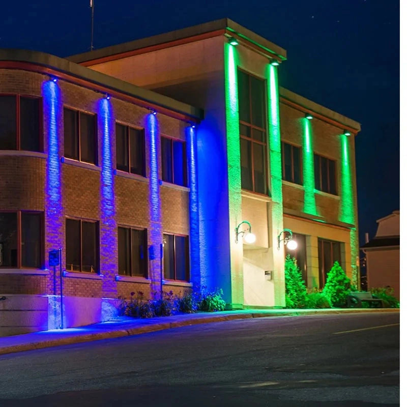 Rayvanta – RGB-LED-Außenstrahler mit Fernbedienung und Wandmontage