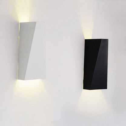 Kubische LED-Design-Wandleuchte Schwarz oder Weiß Moderne Eleganz für Ihr Zuhause