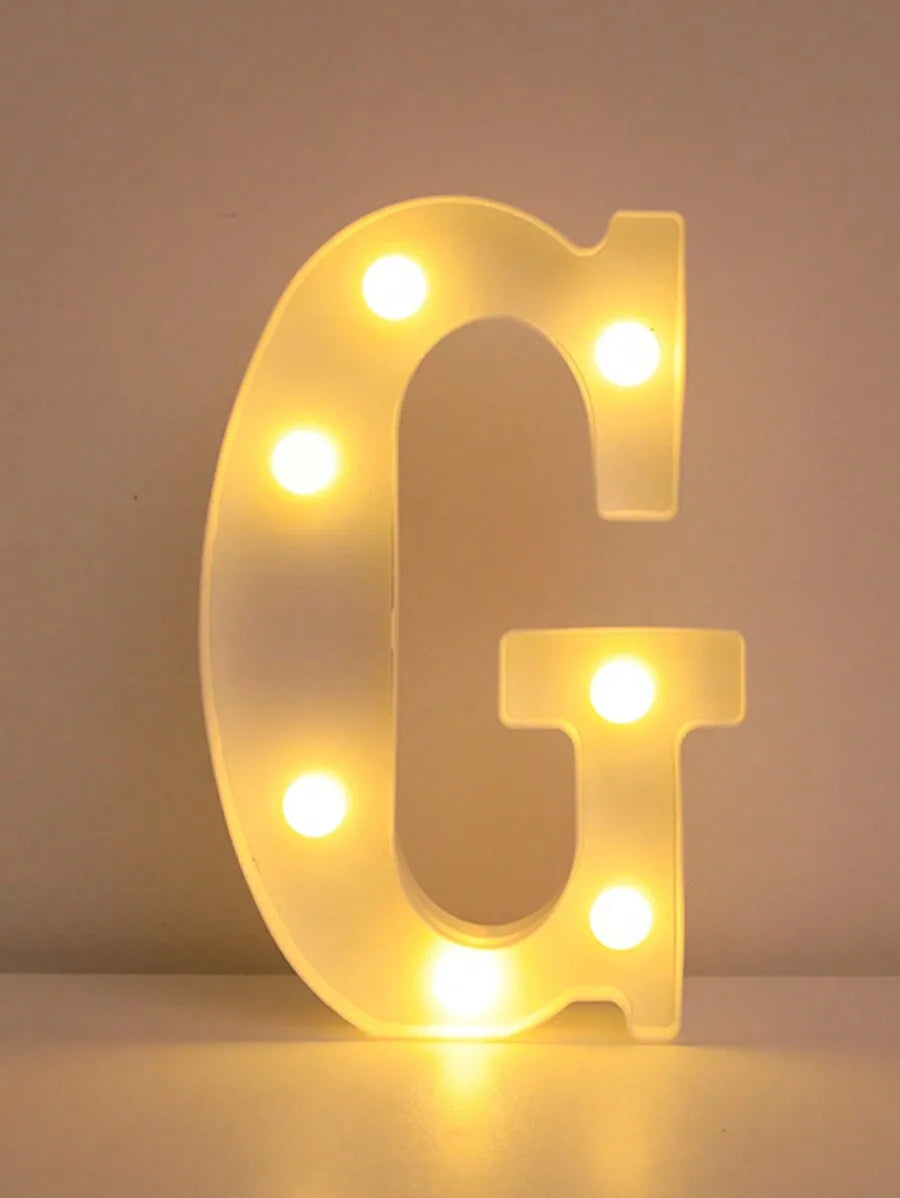 LED Buchstabenlicht - Leuchtende Deko für Feste und Anlässe