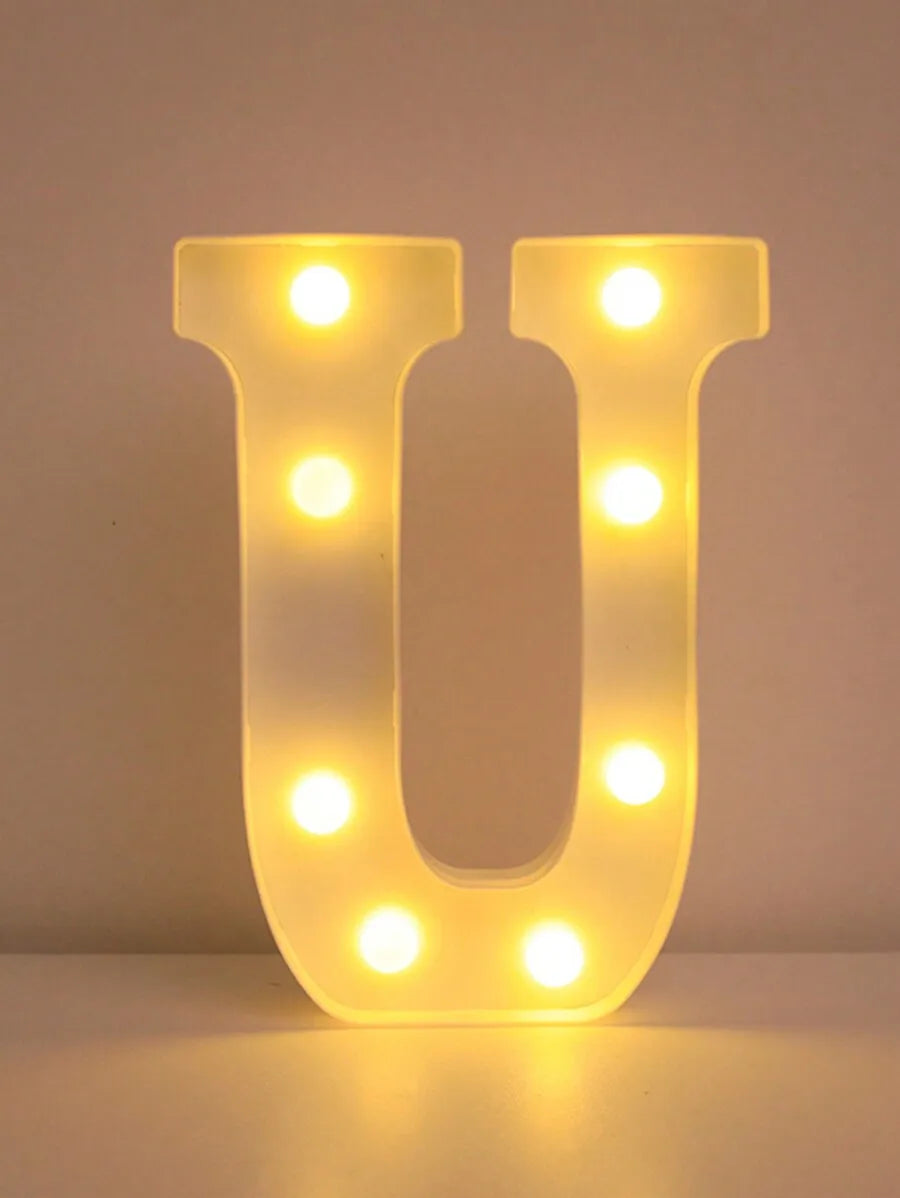 LED Buchstabenlicht - Leuchtende Deko für Feste und Anlässe