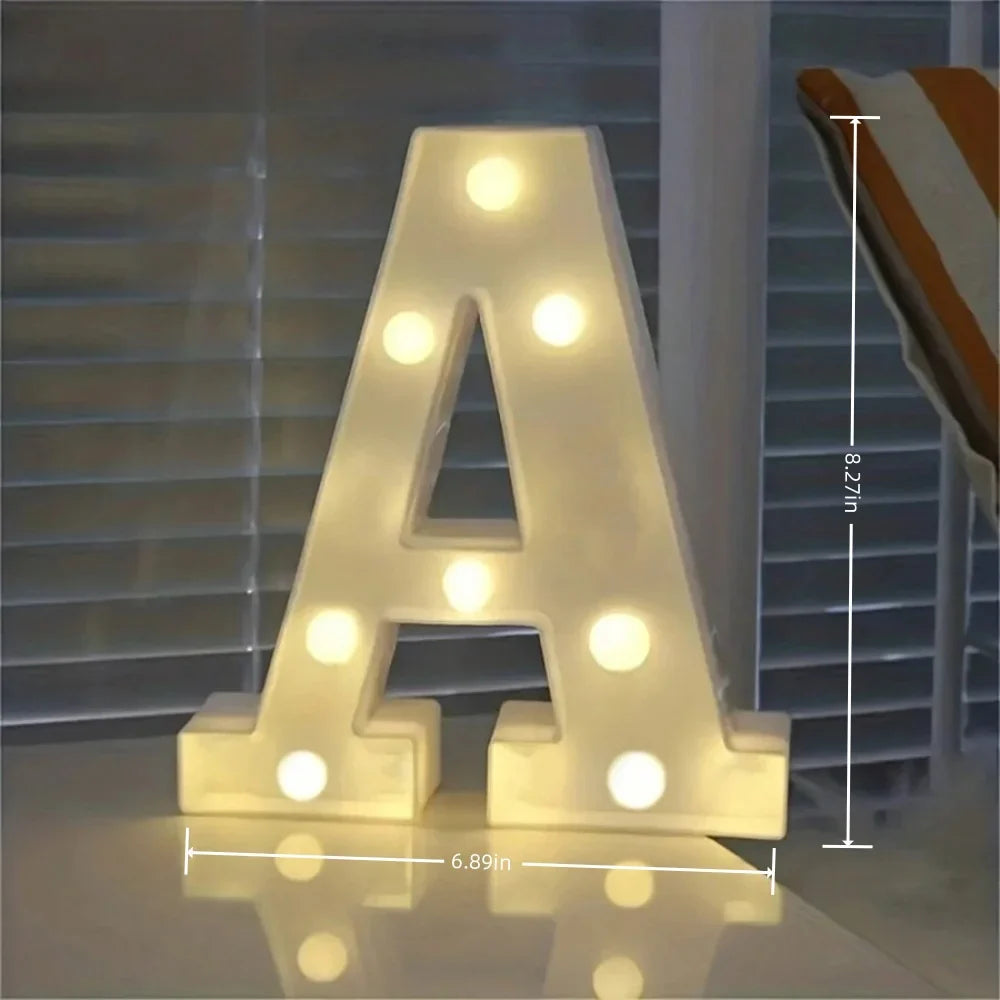 LED Buchstabenlicht - Leuchtende Deko für Feste und Anlässe