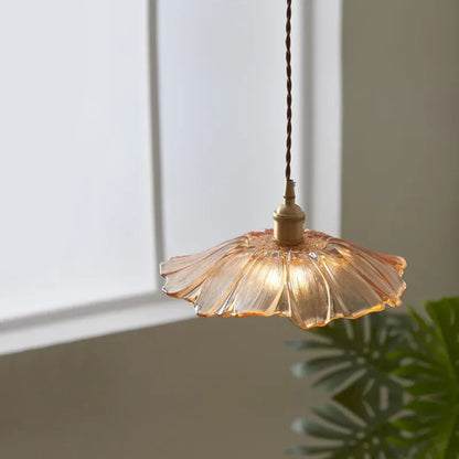 Vintage Blumen-Glas-Pendelleuchte – Elegantes Design für zeitlose Räume