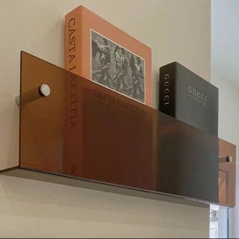 MODURACK – Minimalistischer Acryl-Wandhalter für Magazine in modernen Räumen